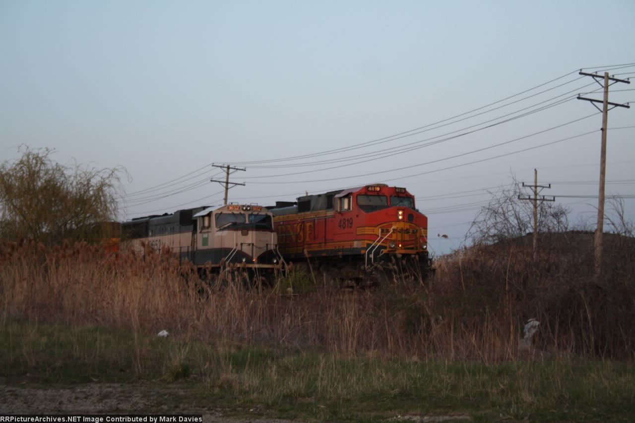 BNSF 4819